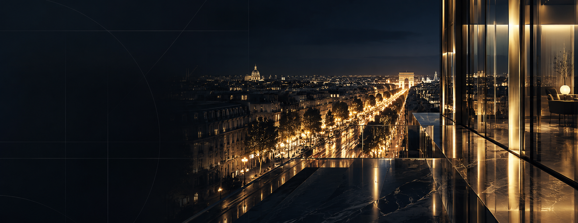 Perspective nocturne de Paris et de l’avenue des Champs-Élysées